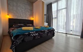 Pomiculturii 4 - Modern 1BR with Balcony
